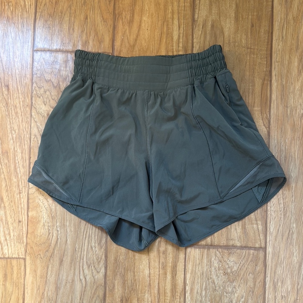 Lululemon Hotty Hot size 4